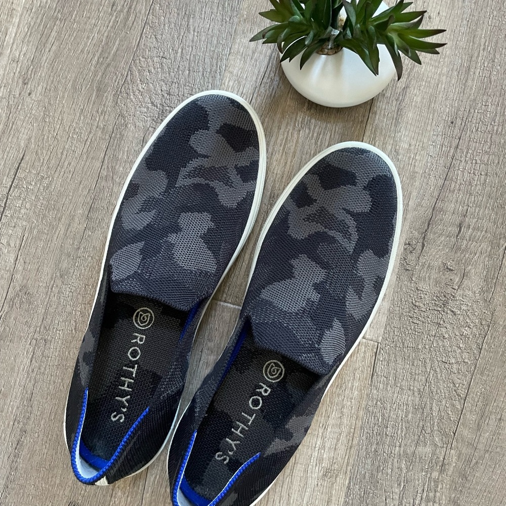 Rothy’s slip on sneakers-Gray size 9